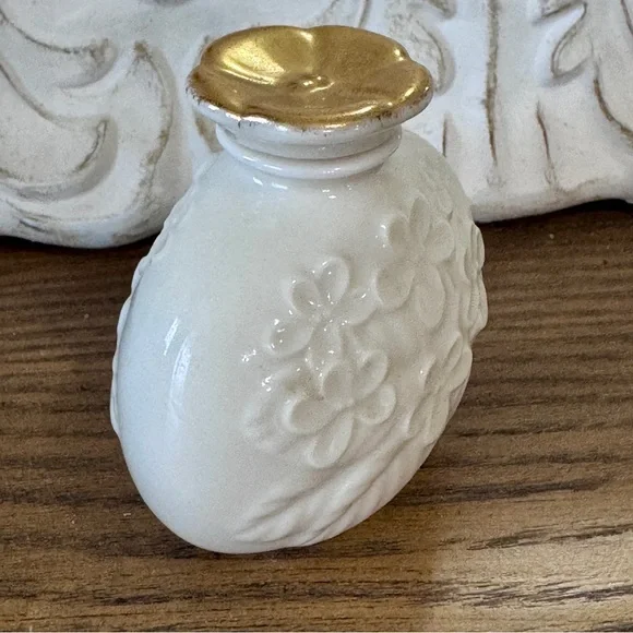 Lenox Perfume Bottle with Stopper - Picture 5 of 8